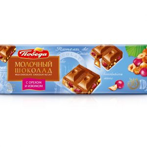 Шоколад молочный с орехом и изюмом